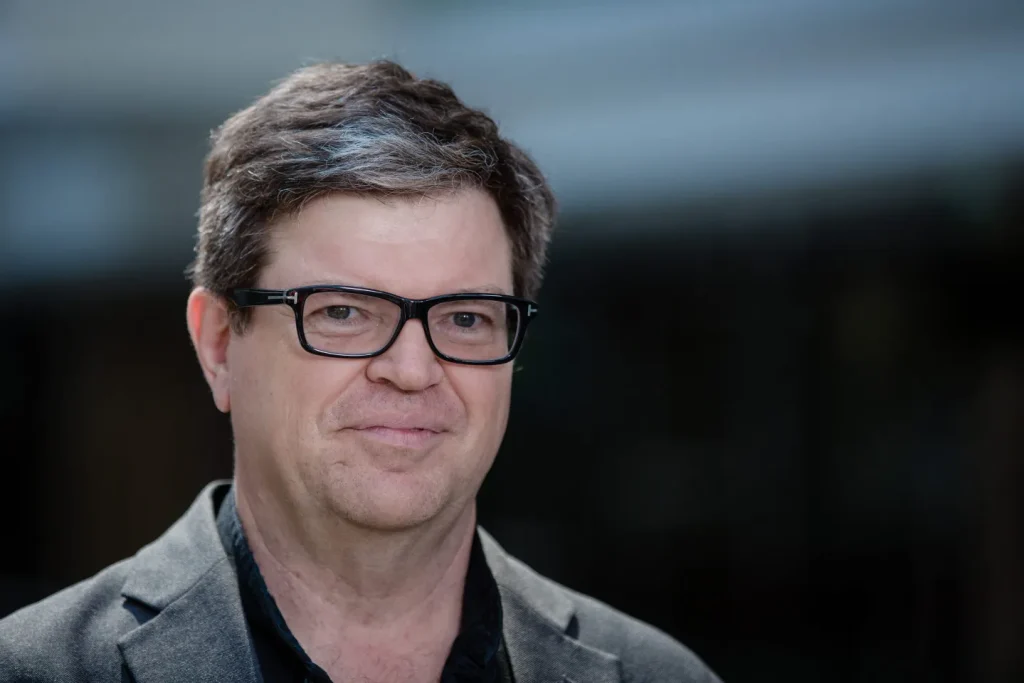 Yann LeCun, cha đẻ của mạng nơ-ron tích chập